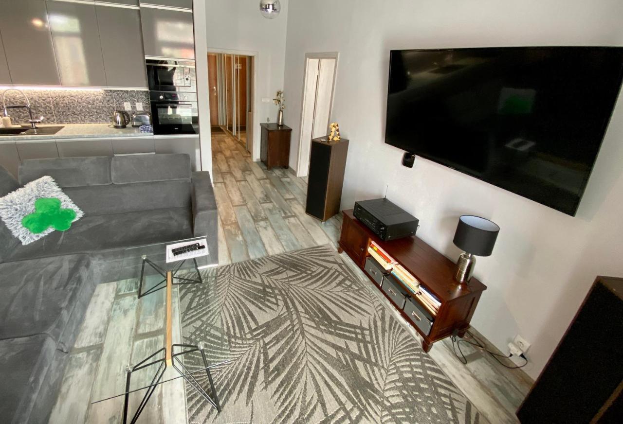 Royal City Centre Apartment 포프라트 외부 사진