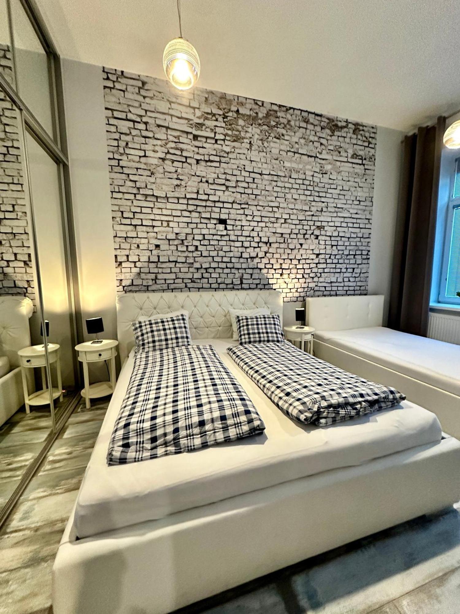 Royal City Centre Apartment 포프라트 외부 사진